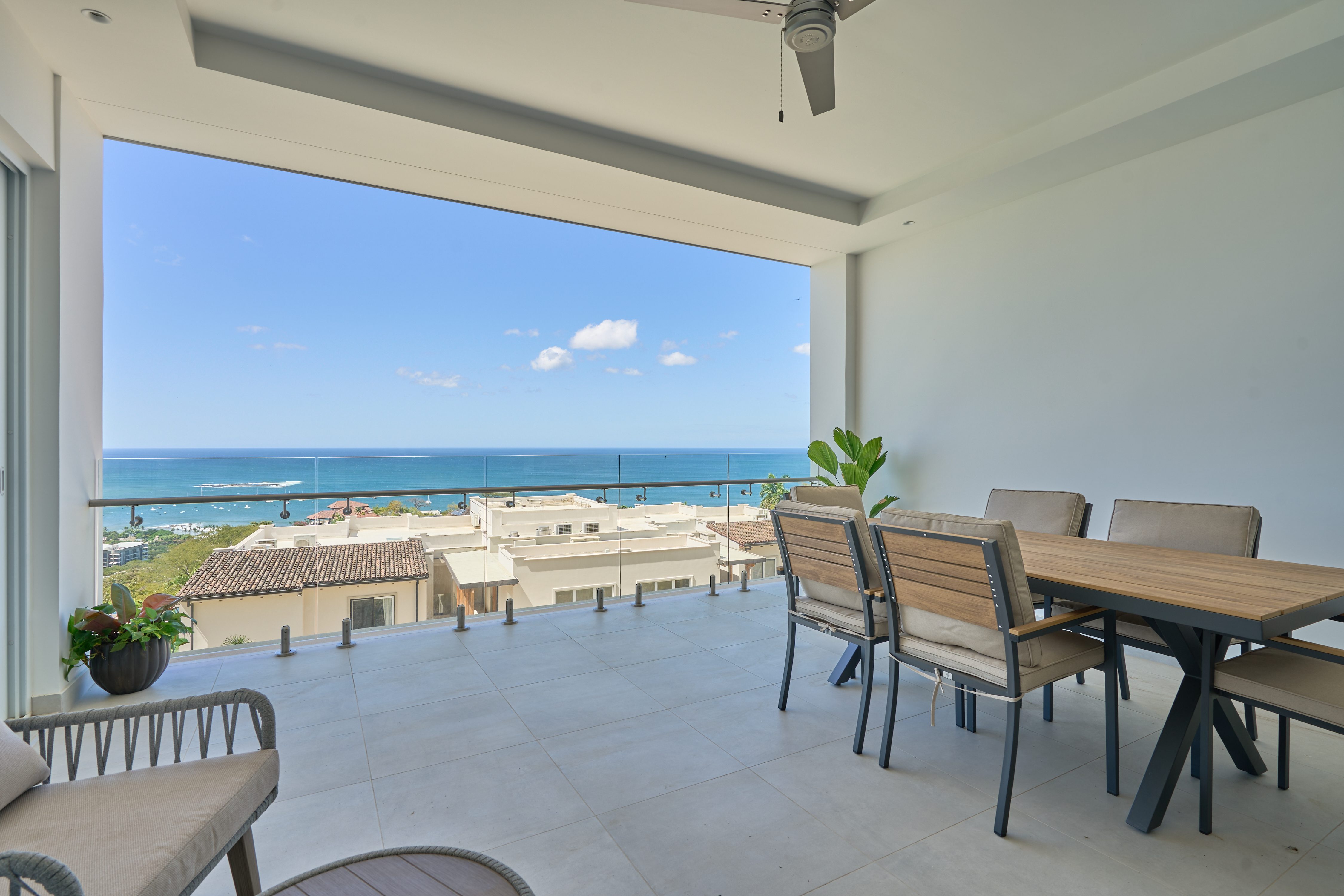 Second Floor - Residence 203