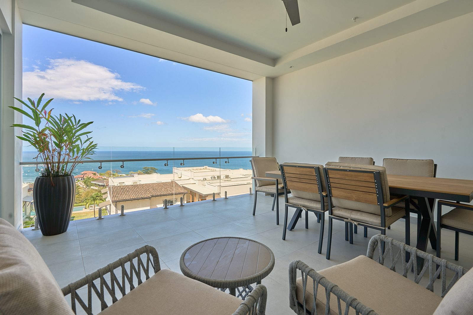 Second Floor - Residence 202