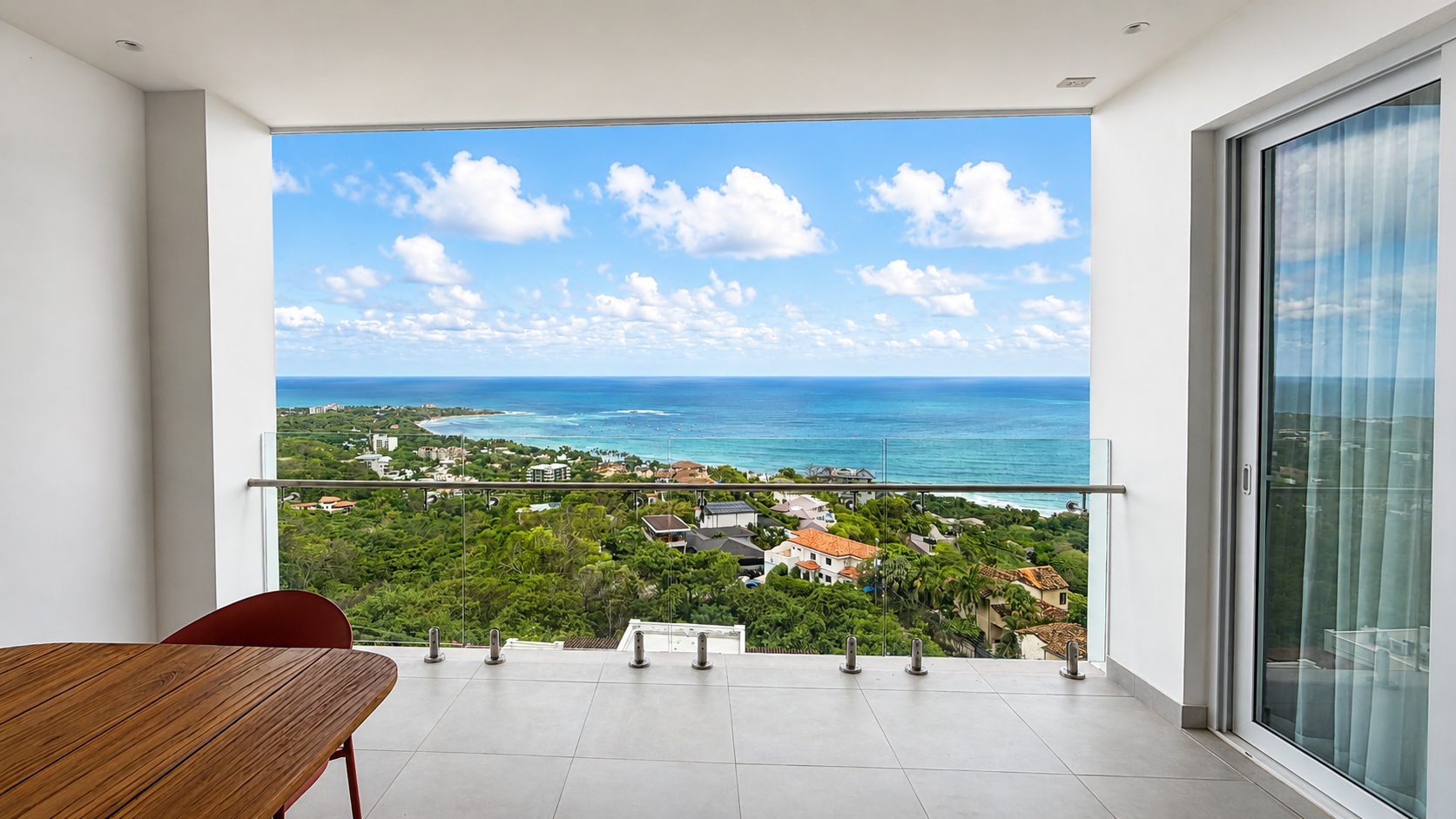 Sixth Floor - Residence 604